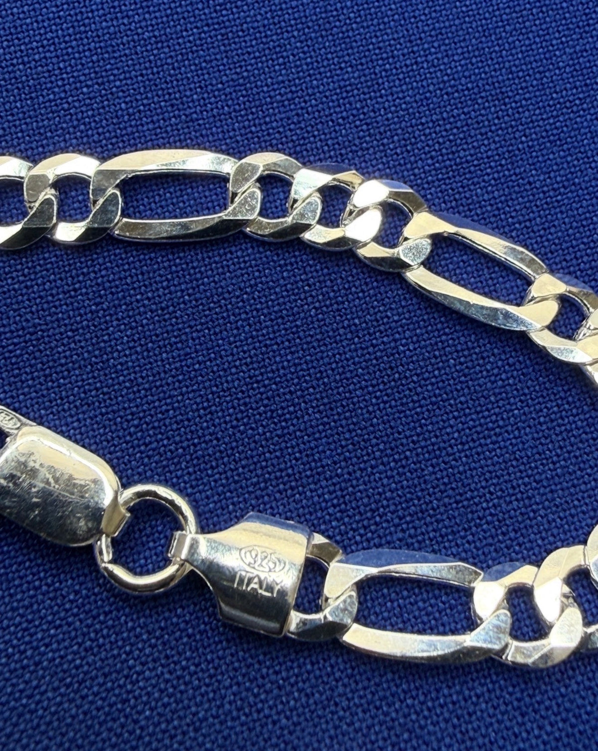 Flat Figaro Link Bracelet 3mm 7in