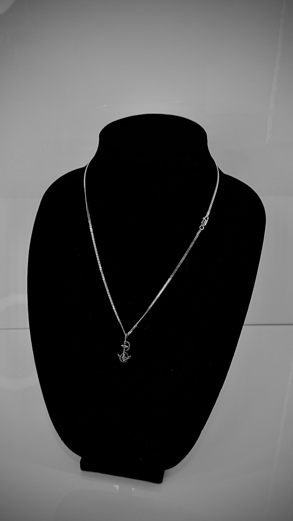 Anchor Pendant Curb Chain Necklace