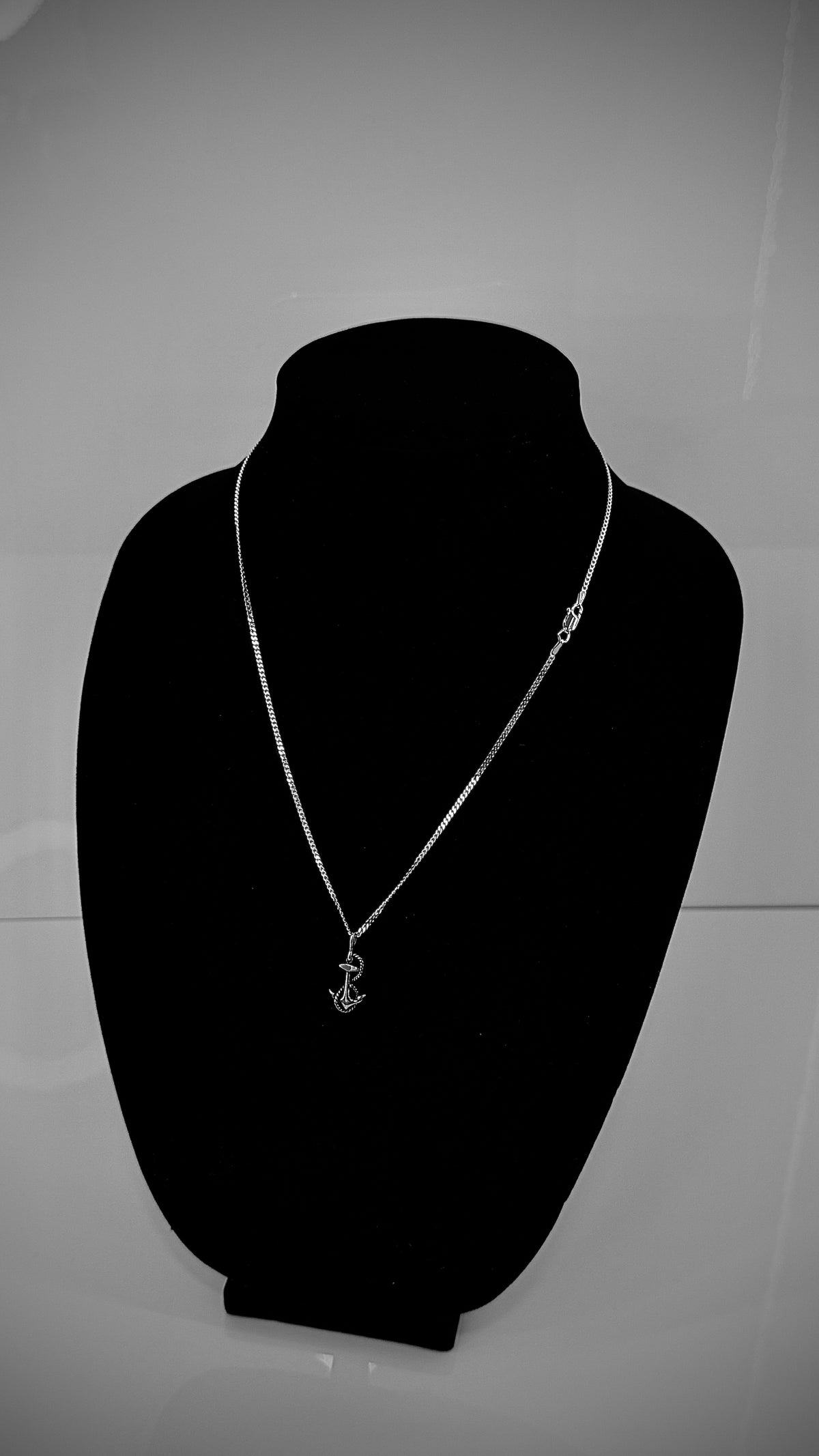 Anchor Pendant Curb Chain Necklace