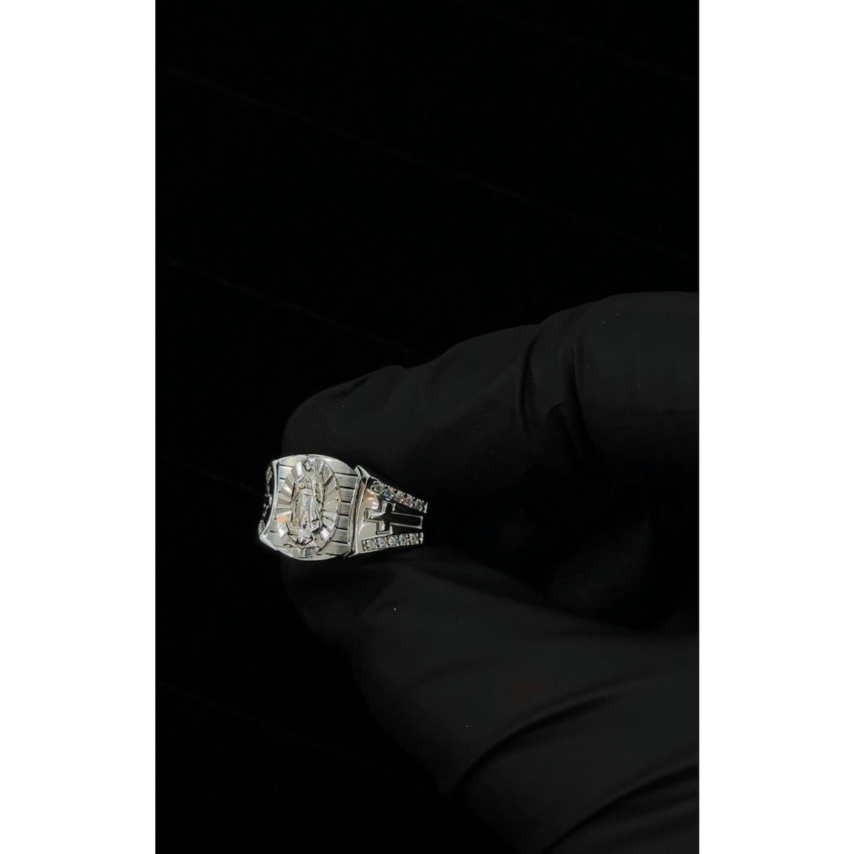 Sterling sliver Virgin Mary Religious Ring with Crosses