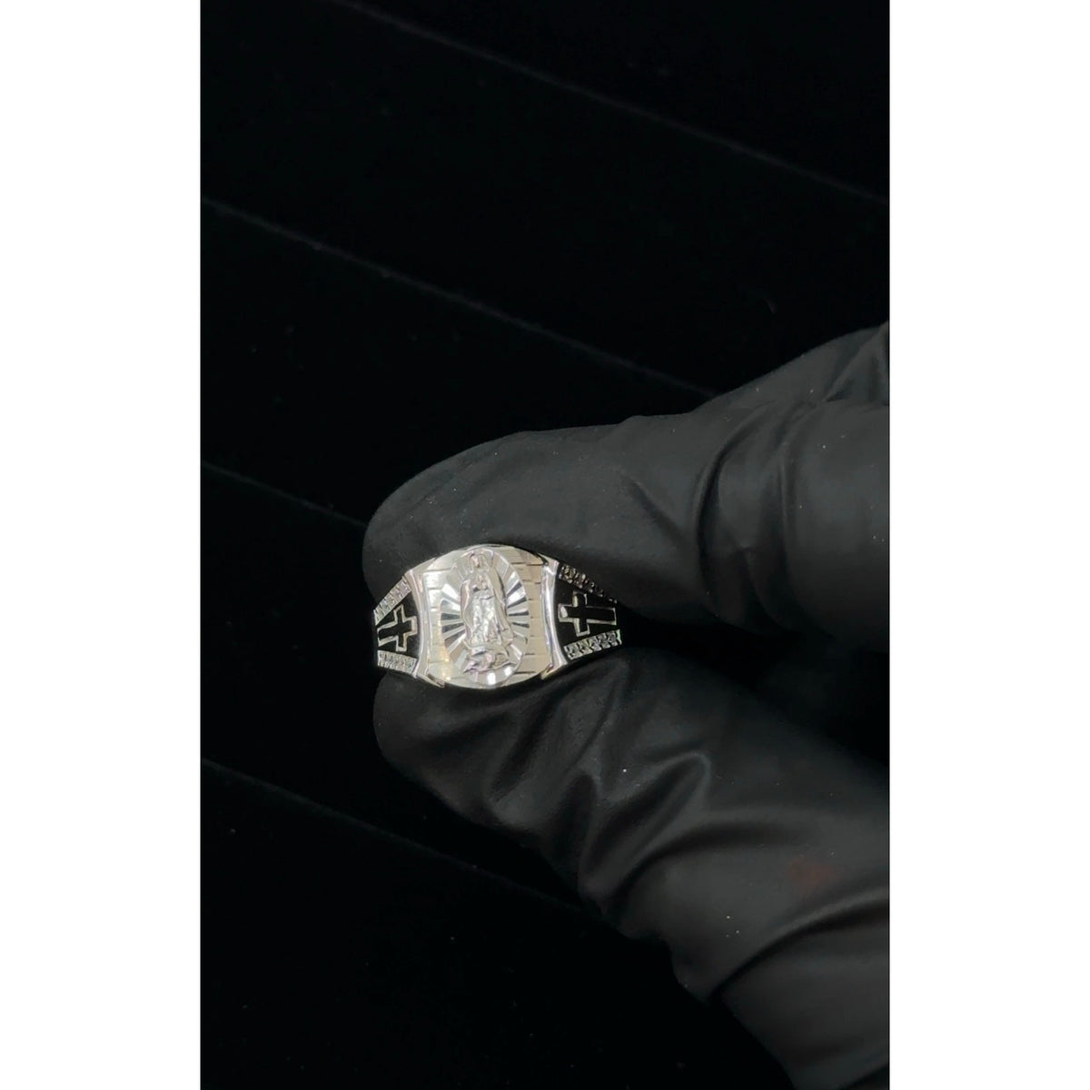 Sterling sliver Virgin Mary Religious Ring with Crosses