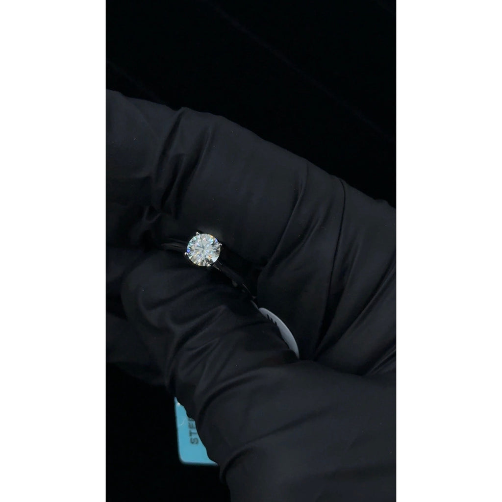 Sterling Silver 0.80 CTW Moissanite Ring Size 8