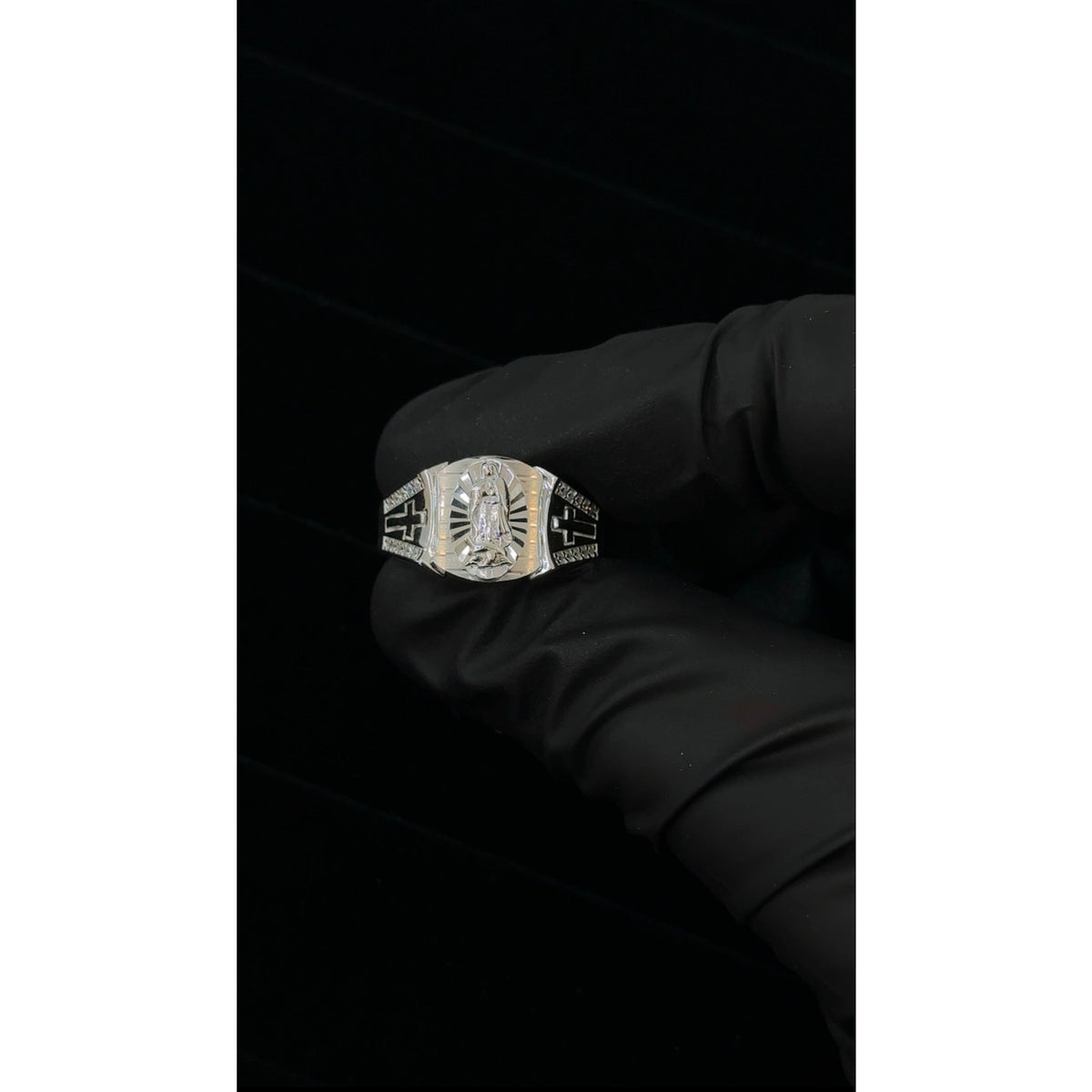 Sterling sliver Virgin Mary Religious Ring with Crosses
